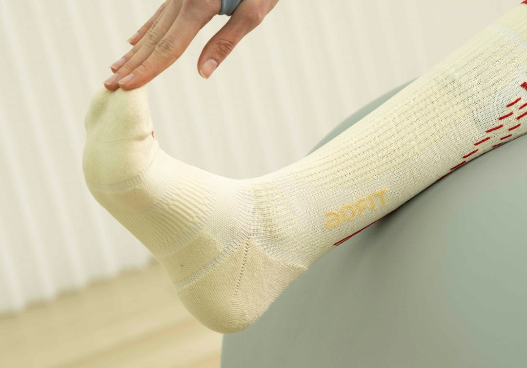 The Ultimate Guide to Compression Socks for Women: Knee Highs and More