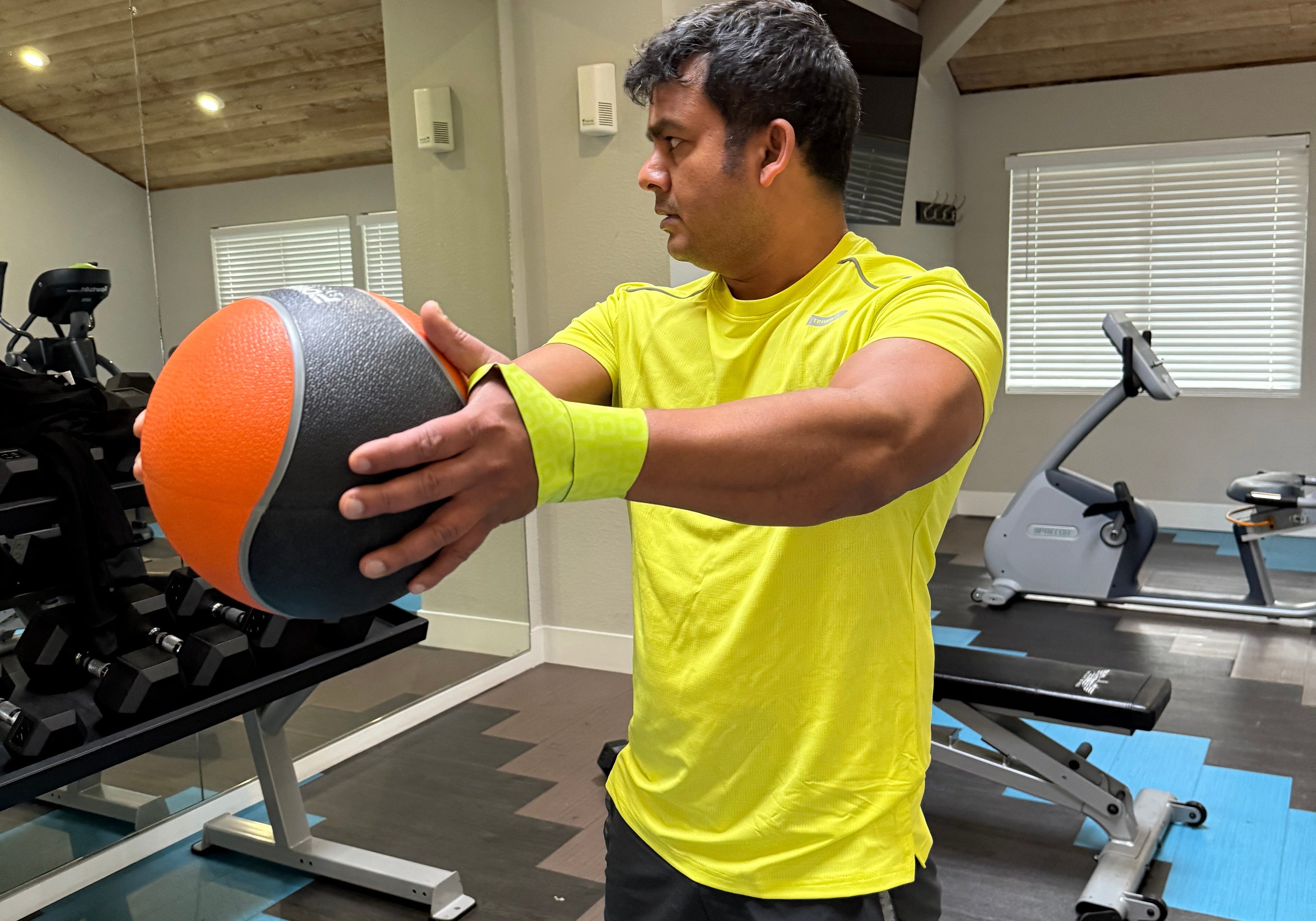 How to Relieve Wrist Strain (Before It Turns Into Something Scary)