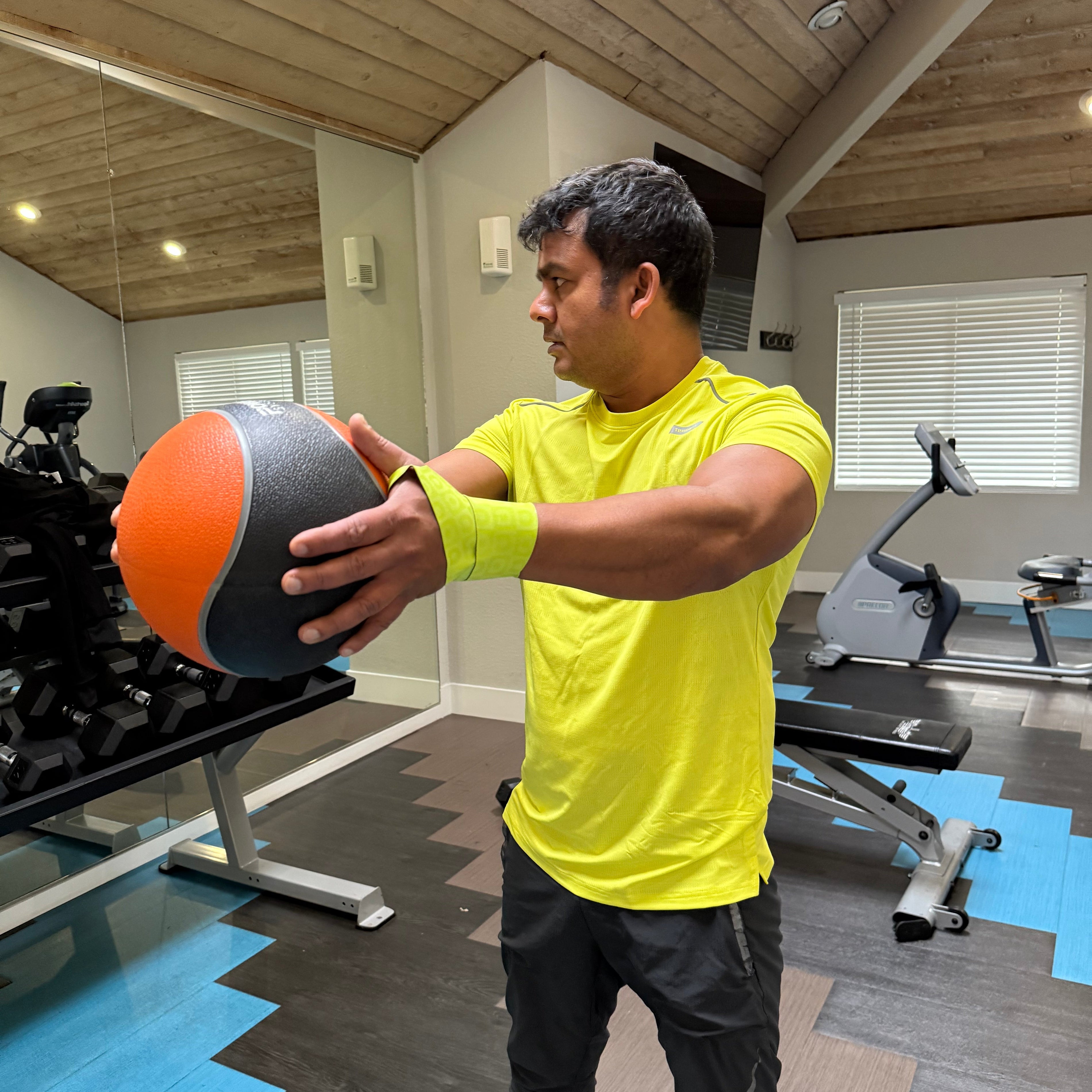 How to Relieve Wrist Strain (Before It Turns Into Something Scary)